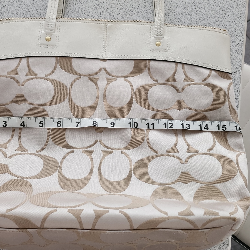 Coach bag - Picture 12 of 15